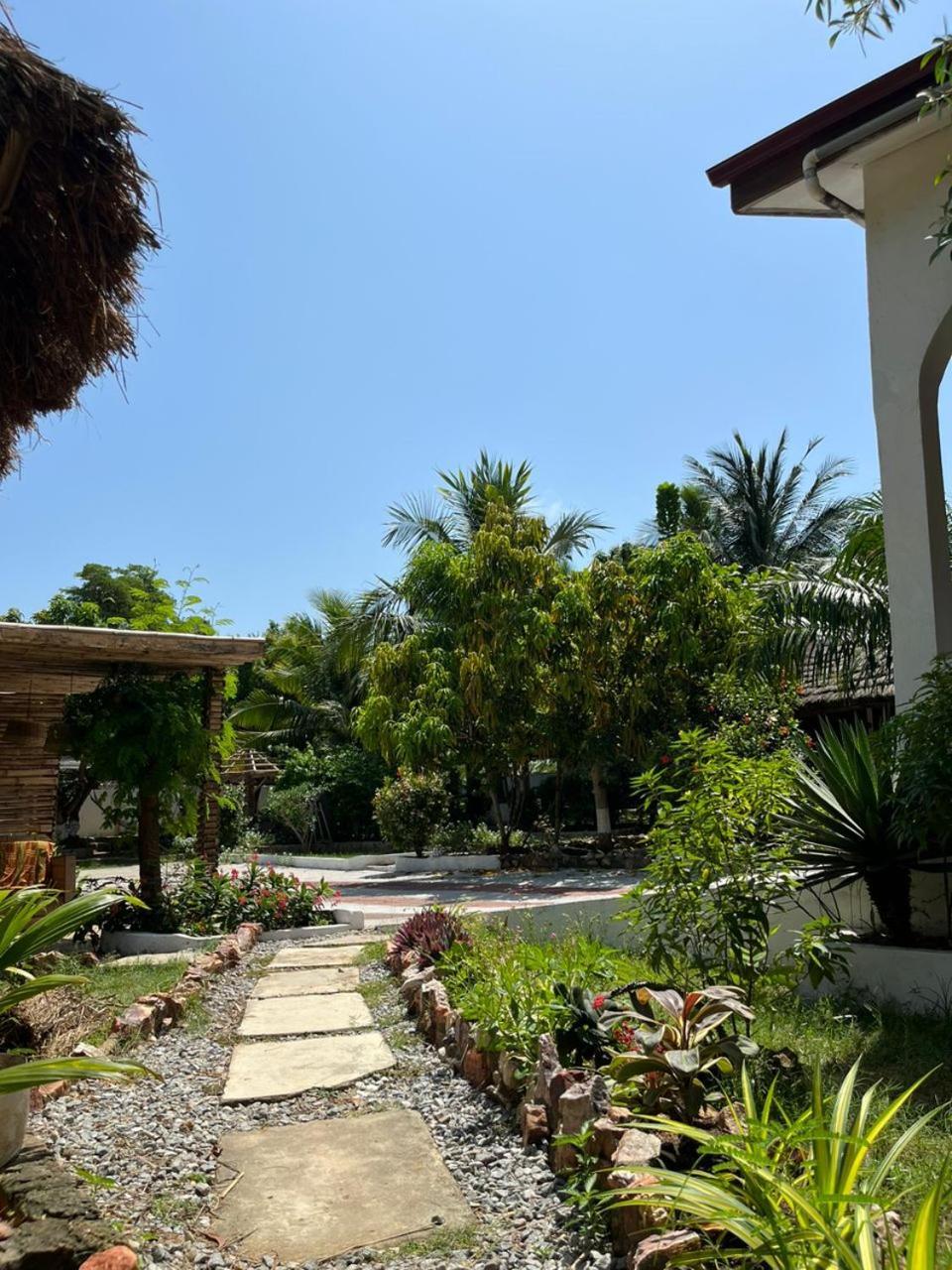 African Treasure Beach Resort Kokrobite ภายนอก รูปภาพ