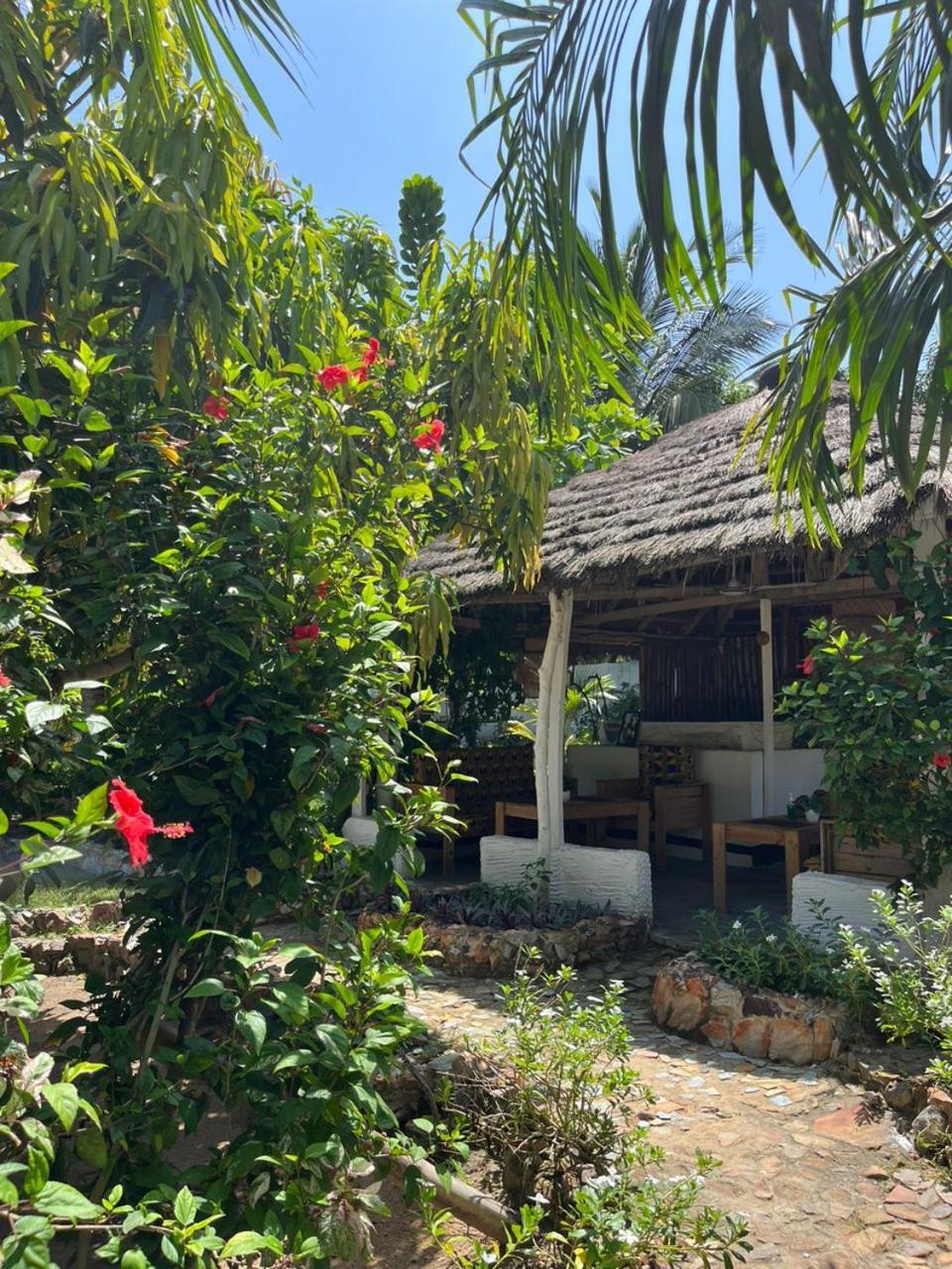 African Treasure Beach Resort Kokrobite ภายนอก รูปภาพ